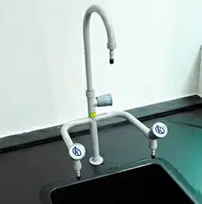 The importance of the evolution of laboratory furnishings