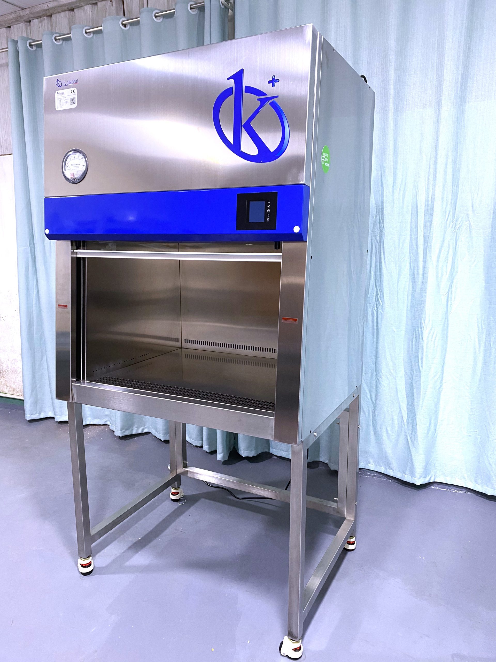 Biosafety cabinet for PCR and Covid
